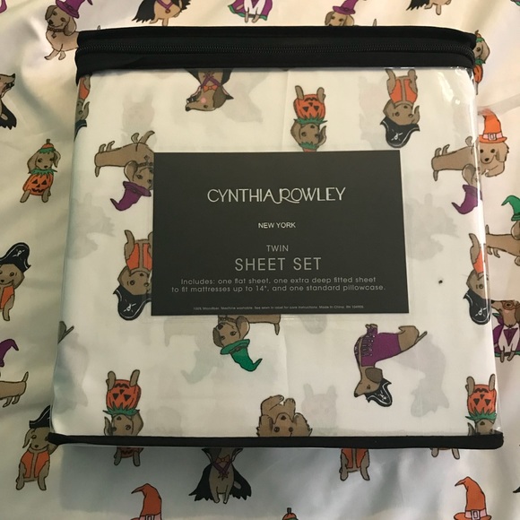 C. Rowley Twin Dachshund Halloween sheets Linens - Picture 5 of 5